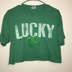 cropped ST. PATTY’S DAY shirt